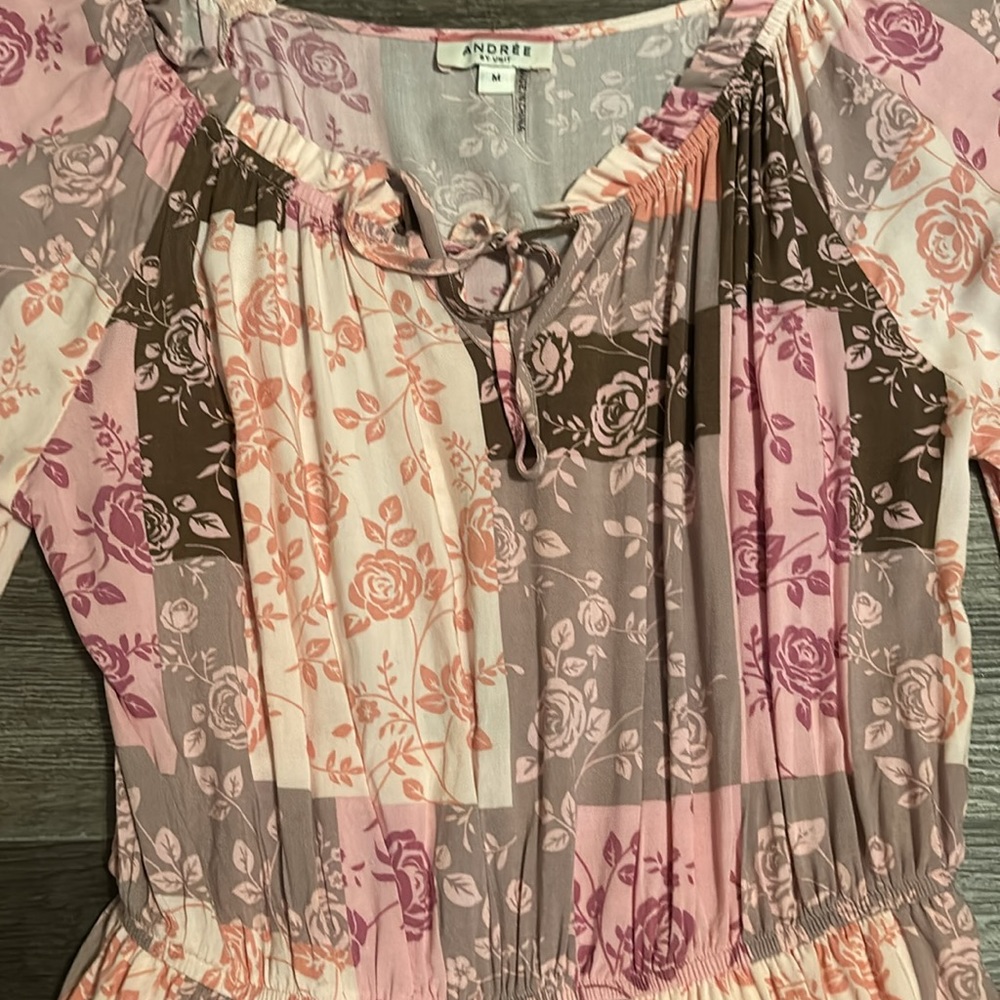 Dress - Picture 2 of 3